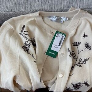 NWT Simon’s Contemporaine Delicate embroidery 100% cotton cardigan, M
